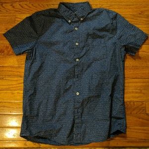American Eagle Short Sleeve Button Down